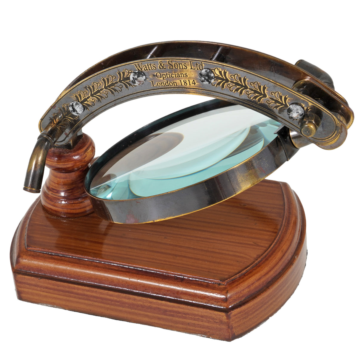 COLLECTOR’S MAGNIFYING GLASS